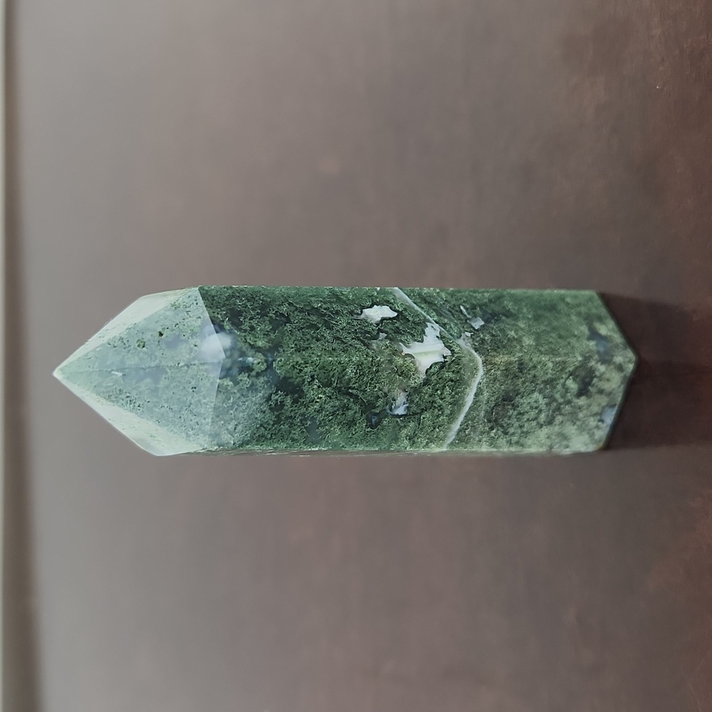 MOSS AGATE crystal tower, stunning, perfect for reiki, magick or decor